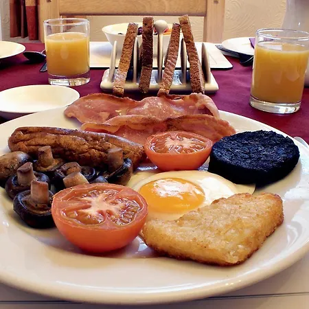 Couette-café St Marys 4*