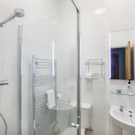 Bed & Breakfast St Marys York