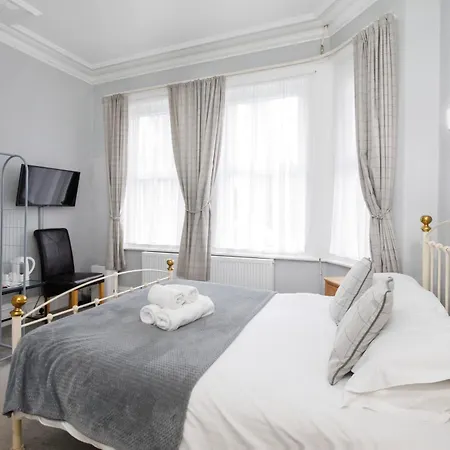 Oda ve Kahvaltı St Marys York